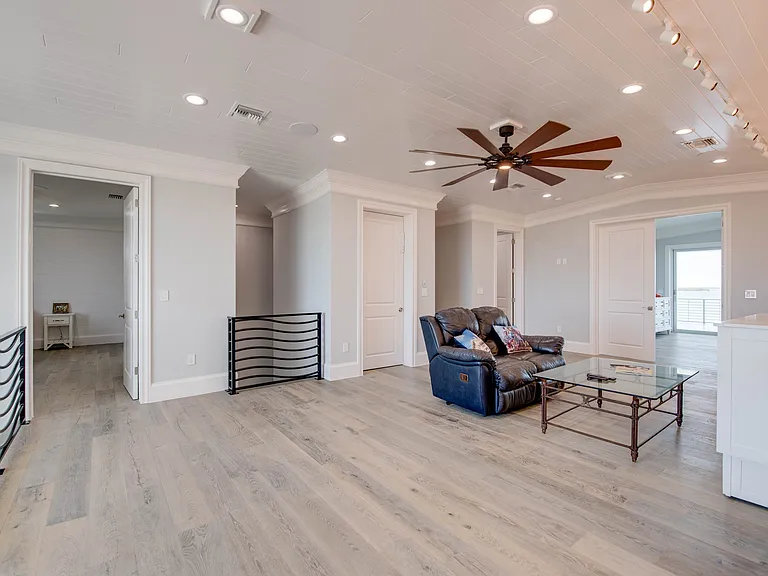 528 Bay Shore Dr — Photo 52