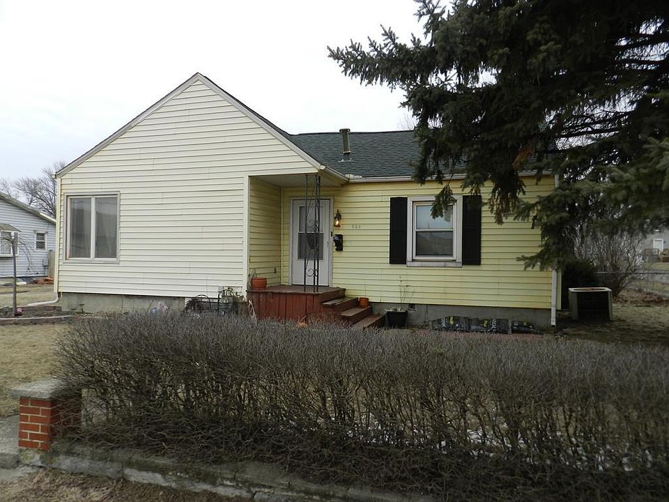 1st image of 582 Catherine Ave