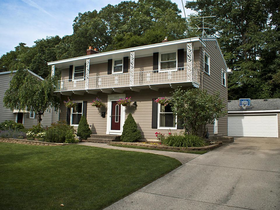 1st image of 2255 Sylvan Ave SE
