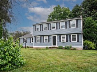 1018 Long Hill Rd, Middletown, CT 06457