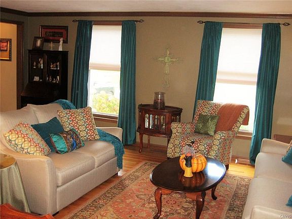 4th image of 8323 White Cedar Cir