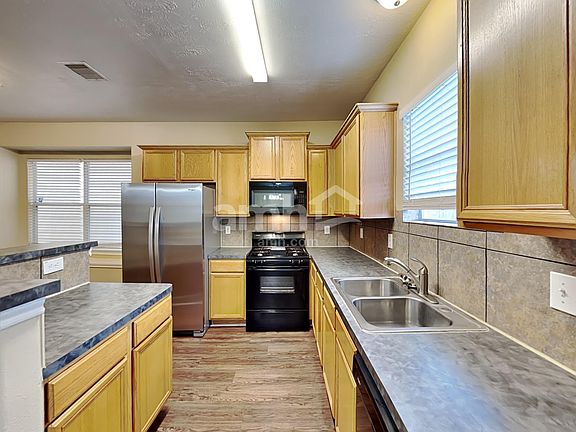 3rd image of 12538 N Ashford Villa Ln