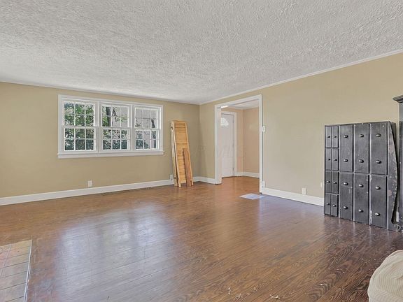 5th image of 5691 Winchester Pike
