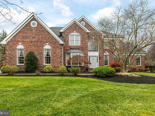 10 Caroline Dr, Princeton, NJ 08540