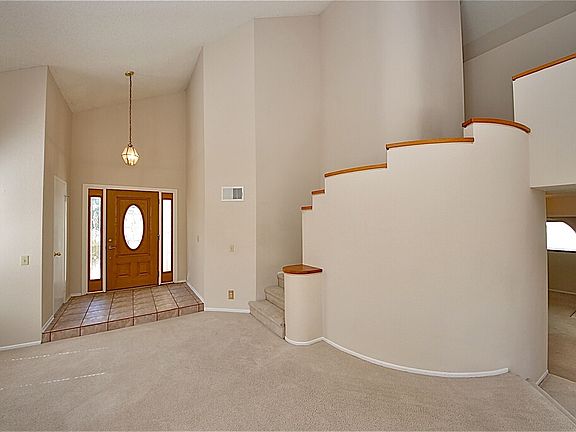 3rd image of 10234 Northridge Dr