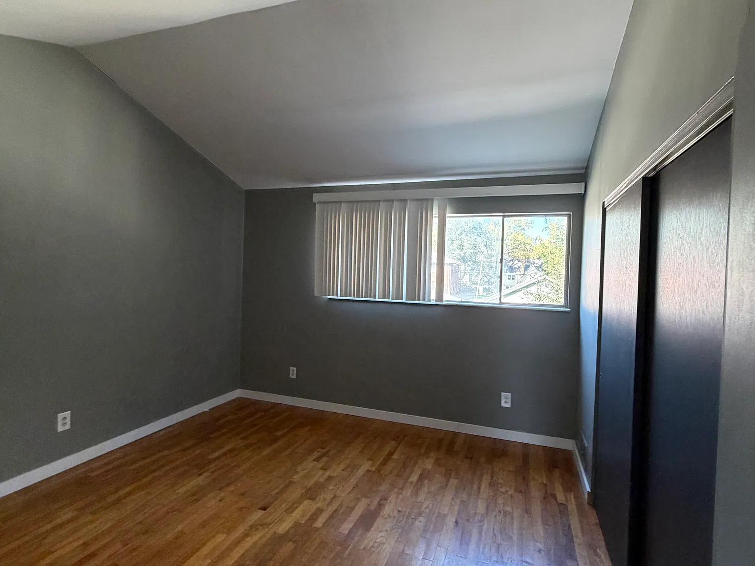 2 bed, $1,300 — Photo 2