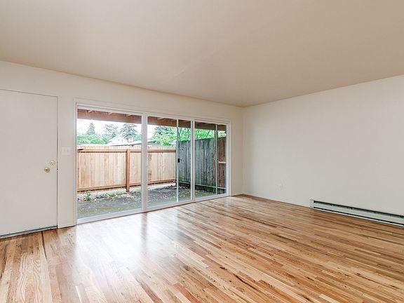 4th image of 25-125 SE 73rd Ave #G
