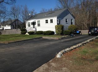 987 Bedford St, Whitman, MA 02382