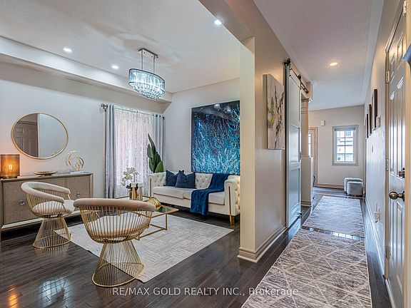 2nd image of 83 Cookview Dr