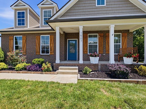 2nd image of 1507 Tara Ct