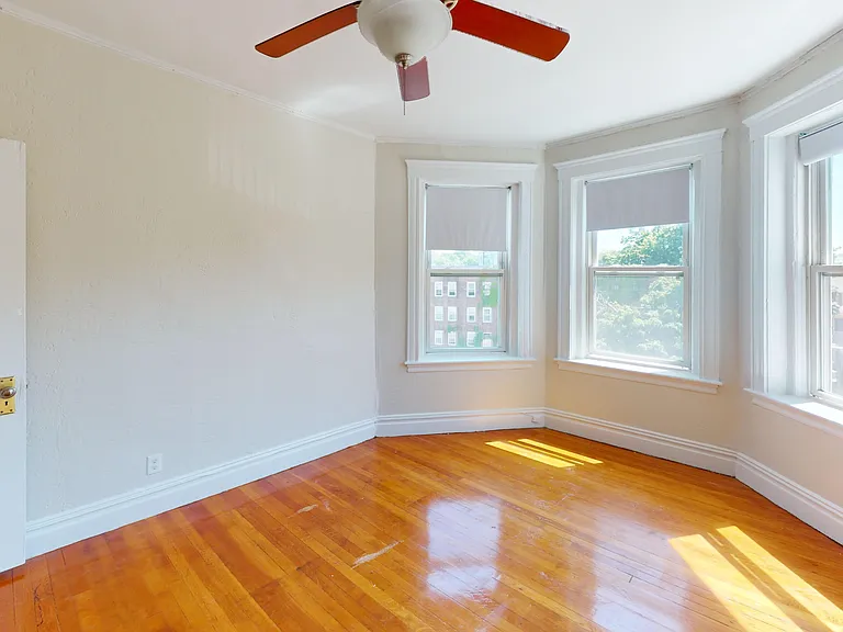 57 Strathmore Rd #6 — Photo 6