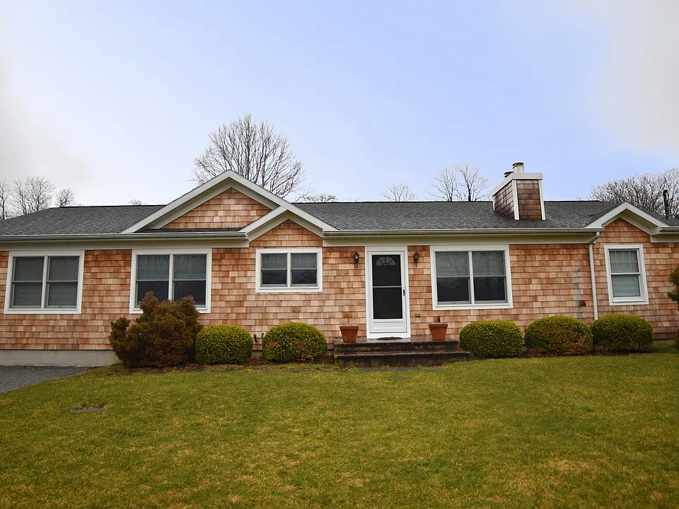 95 Hand Ln