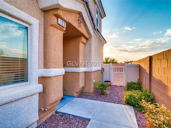3rd image of 1065 Pleasure Ln Unit 2