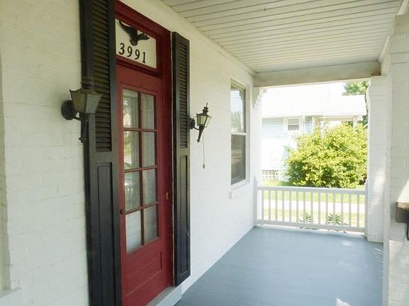 2nd image of 3991 Trevor Ave