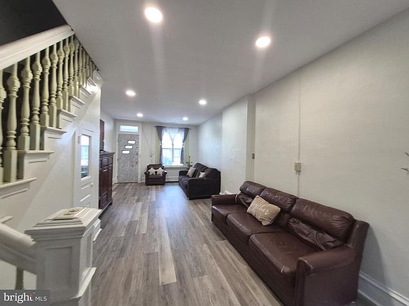 3rd image of 724 Weiser St