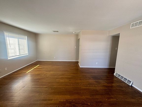 3rd image of 2220 N Meade Ave