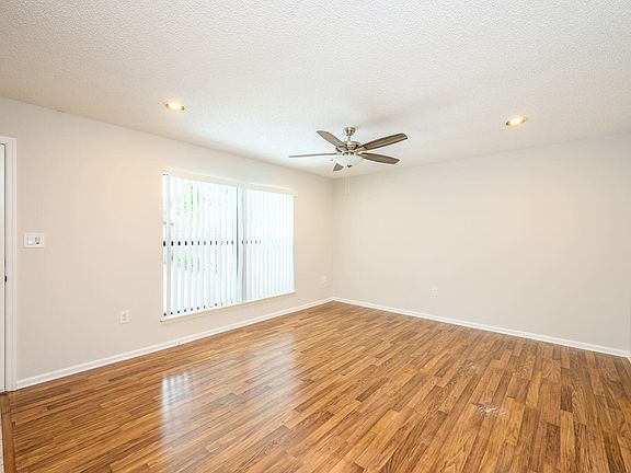 4th image of 961 Harrison St
