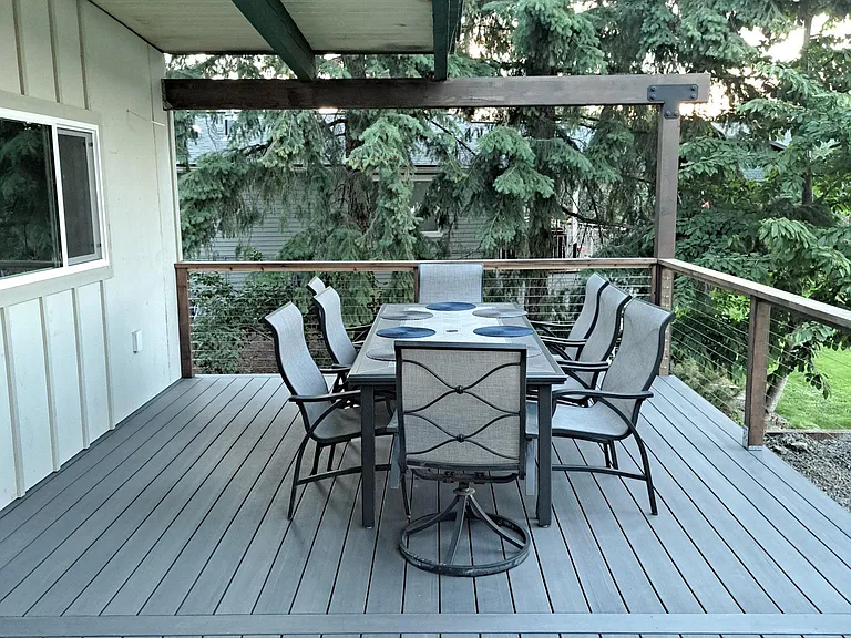 522 S Stewart Ct — Photo 18