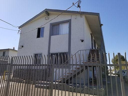 1st image of 7119 S Victoria Ave #8