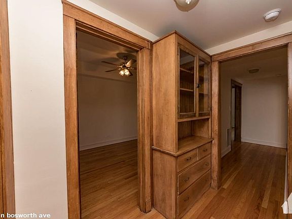 4th image of 3546 N Bosworth Ave #1626