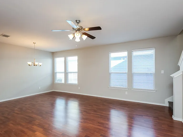 10965 Colonial Heights Ln — Photo 6