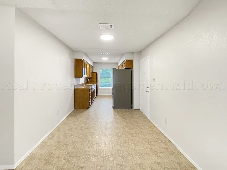 841 S Atkerson Ln — Photo 30
