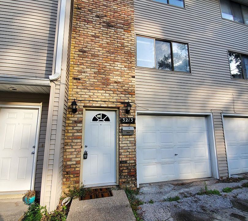 1st image of 3209 Schuetzen Ln #3213