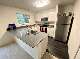 9220 NE 148th Ct #L102, Bothell, WA 98011