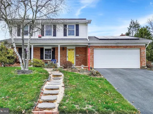 333 Ashford Dr, Lancaster, PA 17601