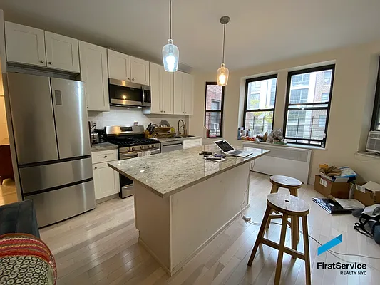 Rented by FirstService Realty (legacy) | media 12