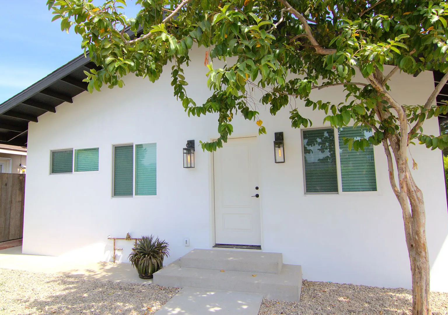 Harding Ave — Photo 1