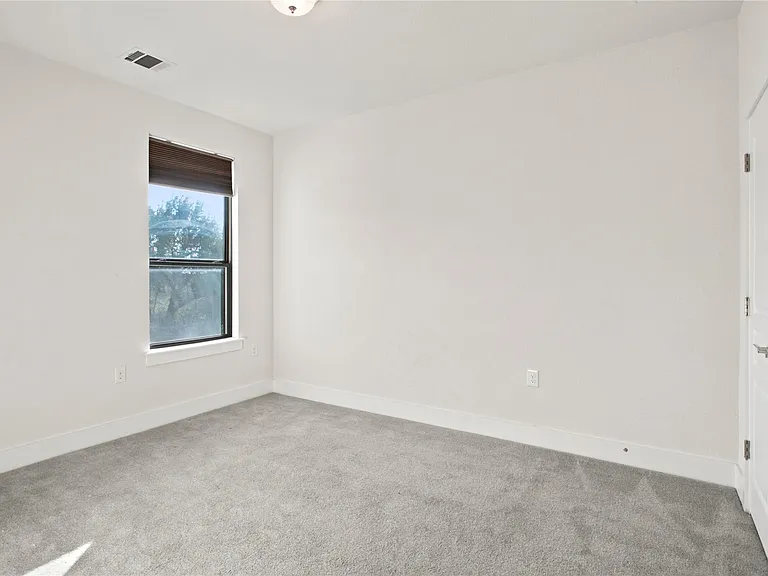 11415 Culzean Castle Dr — Photo 19