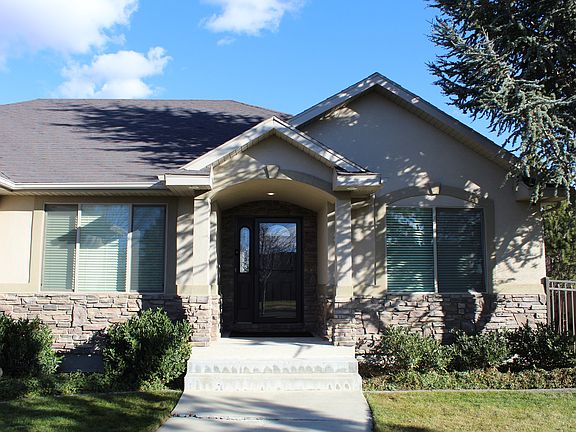 2nd image of 10612 N Canterbury Dr