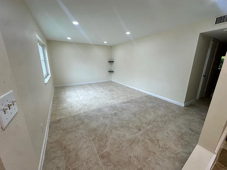 5614 Blueberry Ct — Photo 6