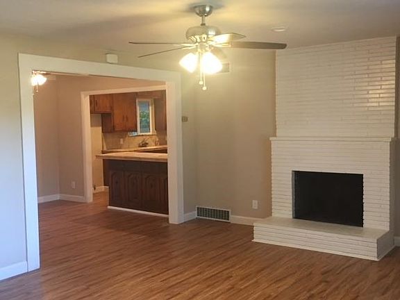 5th image of 1410 Baywood Dr