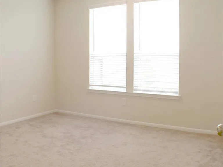 6327 Ballard Brook Ln — Photo 7