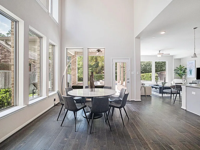 206 Liatris Ct — Photo 4