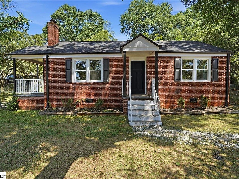 1st image of 20 Milton Dr
