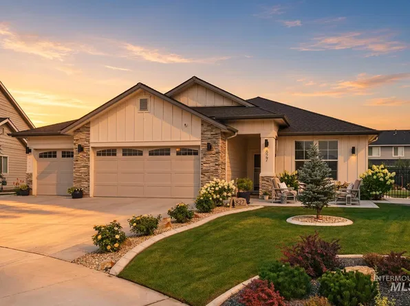 827 N Chastain Ln, Eagle, ID 83616