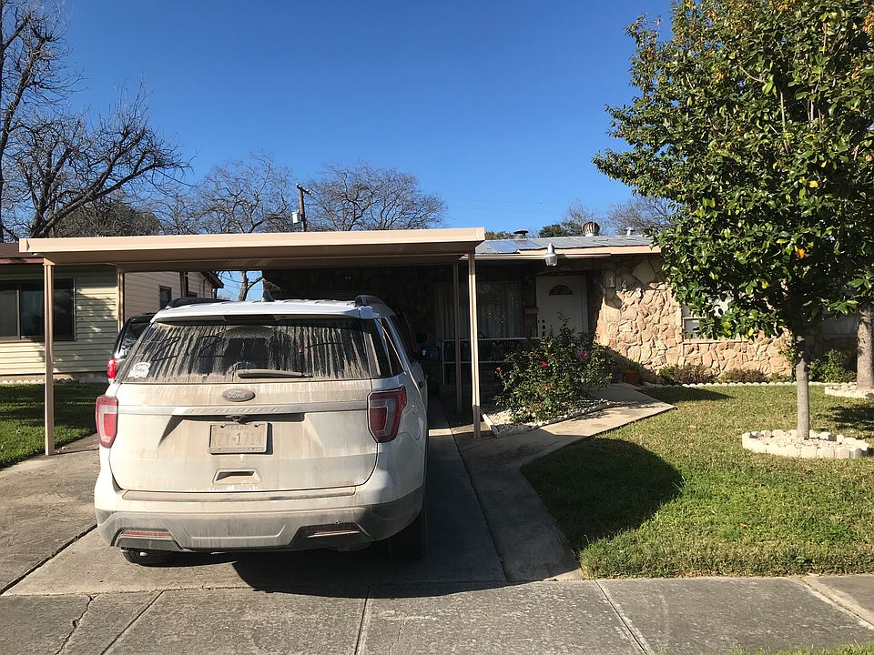 1st image of 143 Pilgrim Dr