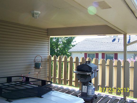 5th image of 541 N Lake Dr