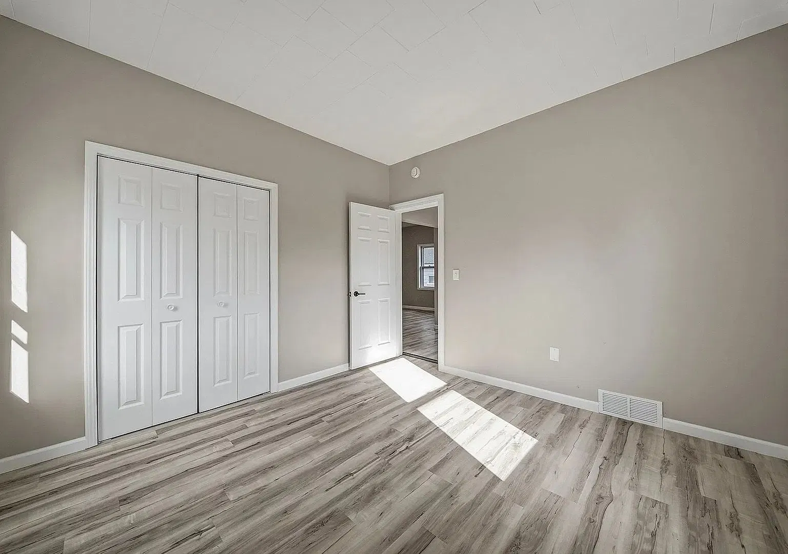 336 Garfield St, Stanley, WI 54768 — Photo 4