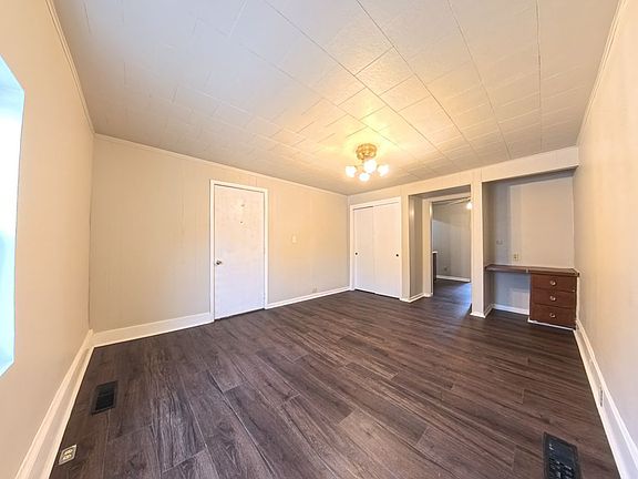 3rd image of 106 2nd St NW APT 3