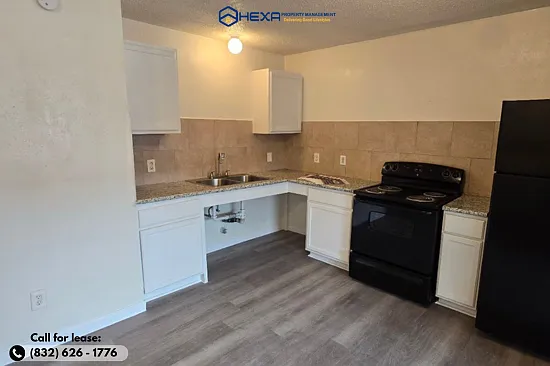 6545-6611 Brittmoore Rd — Photo 12