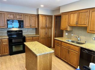 1300 N High Point Rd, Middleton, WI 53562