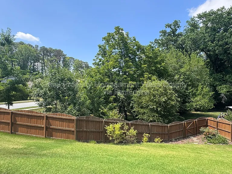 101 Benning Hills Pl — Photo 31