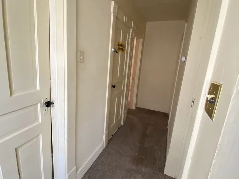 557 Lafayette Ave — Photo 4