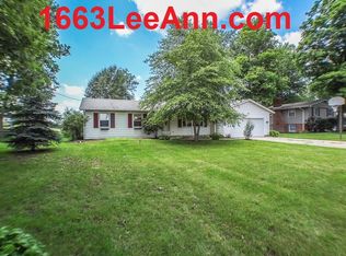 1663 Lee Ann Dr, Lima, OH 45801