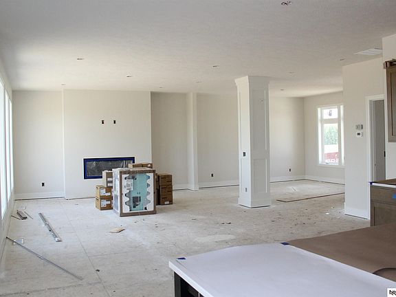 4th image of 3806 Prairie Breeze Rd