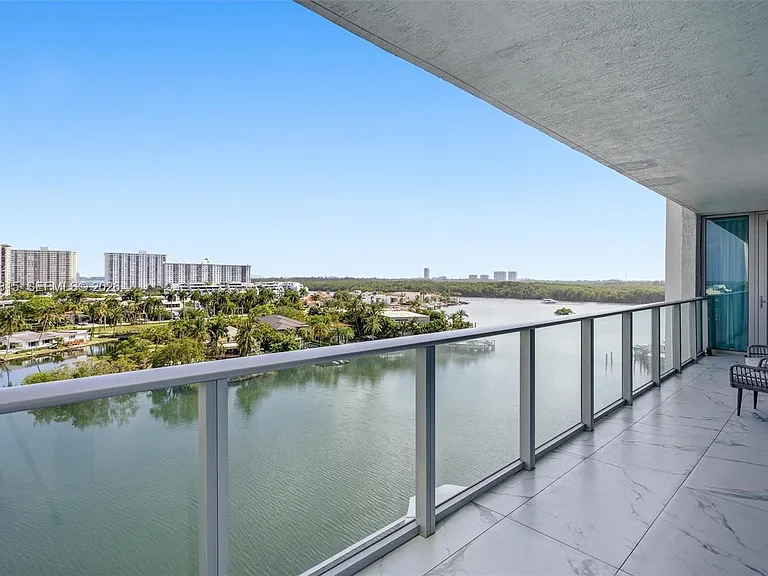 330 Sunny Isles Blvd #5-708 — Photo 4